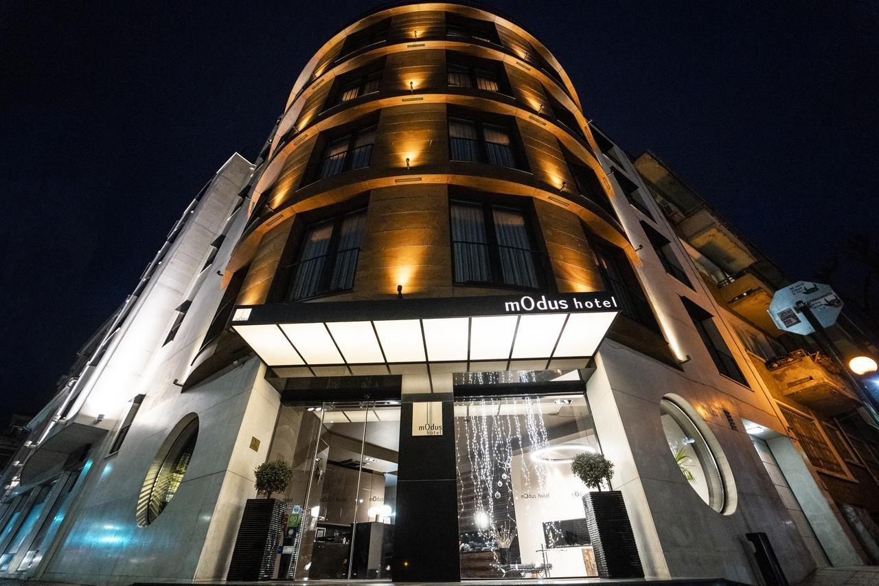 Modus Hotel Varna Bagian luar foto