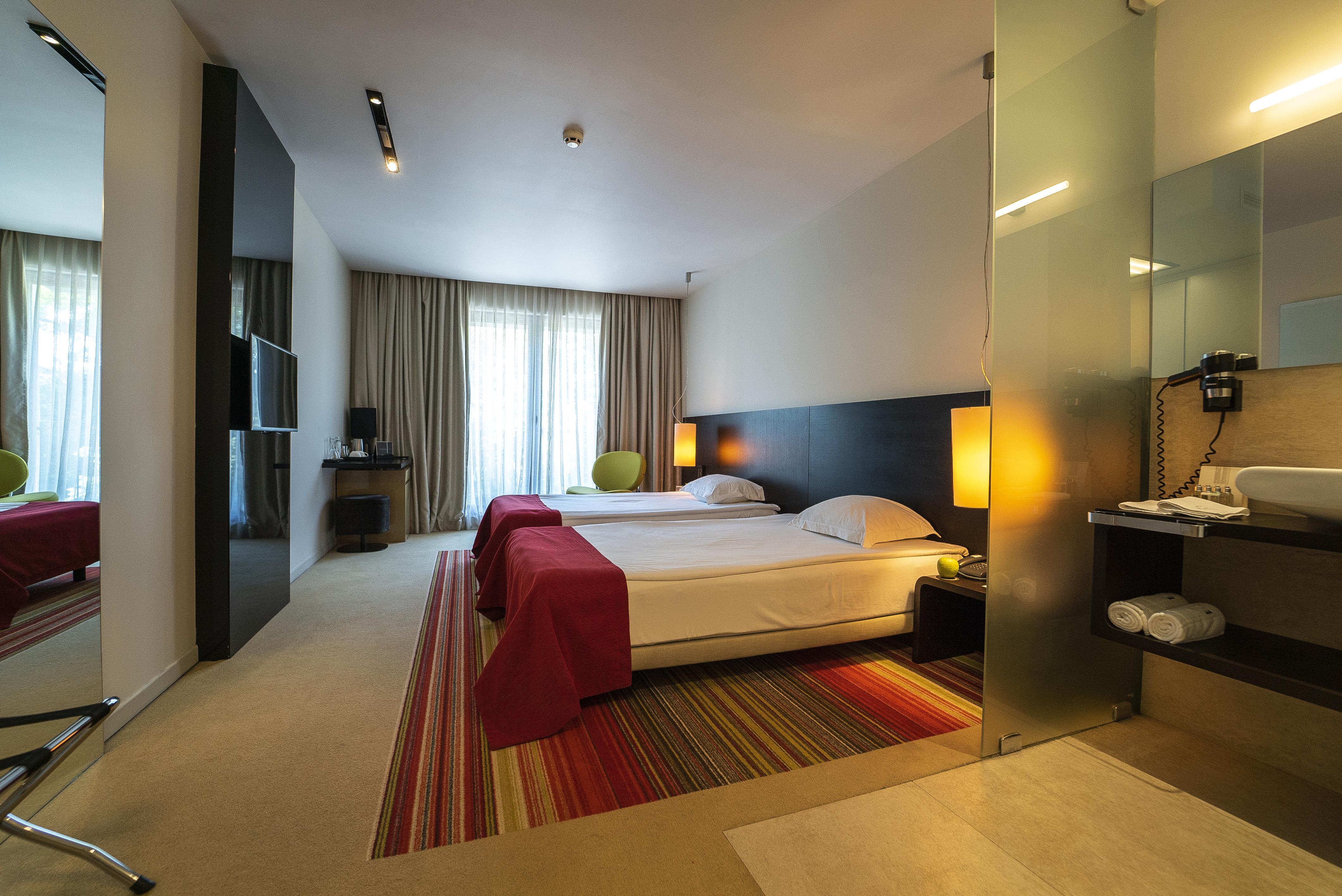 Modus Hotel Varna Bagian luar foto