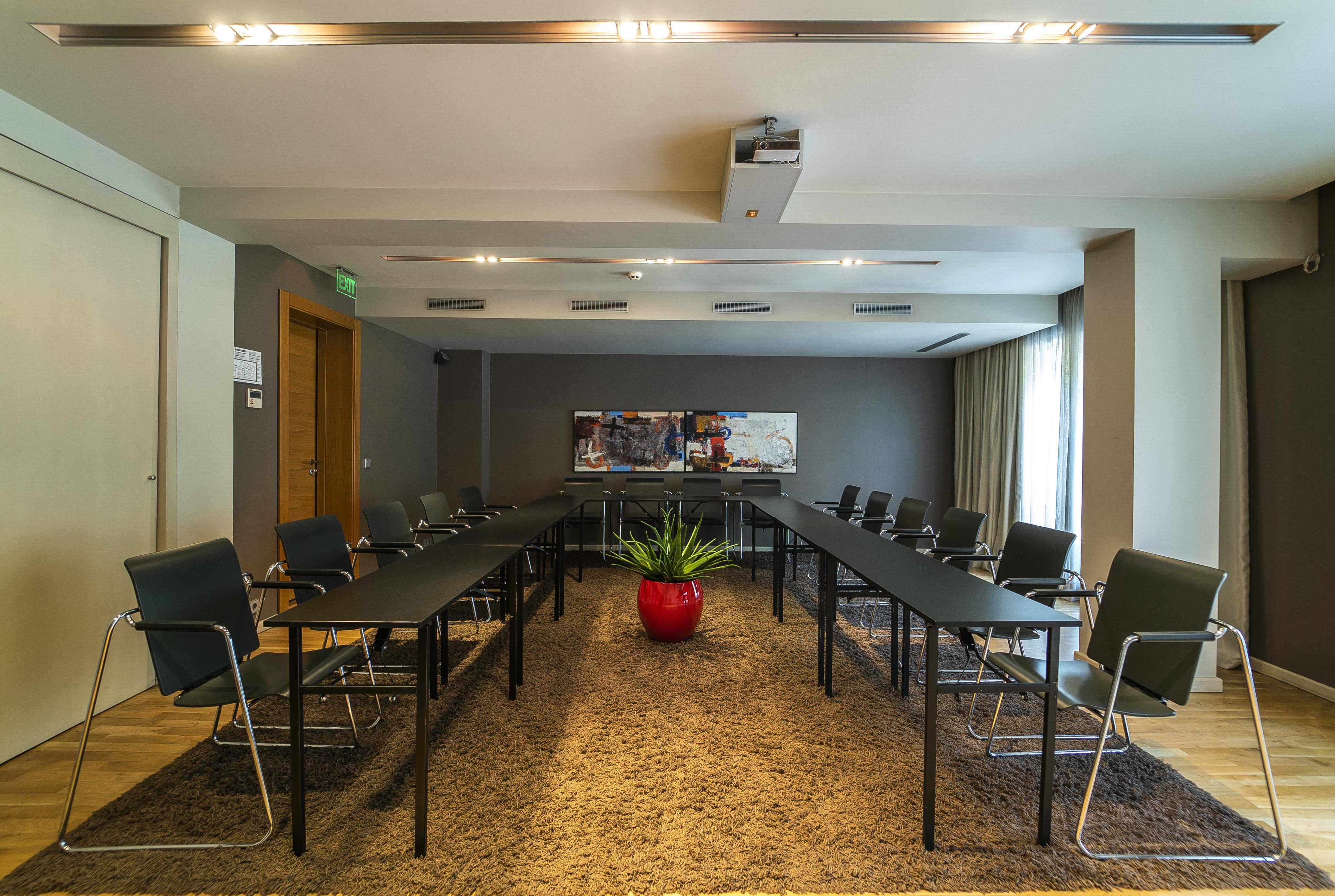 Modus Hotel Varna Bagian luar foto