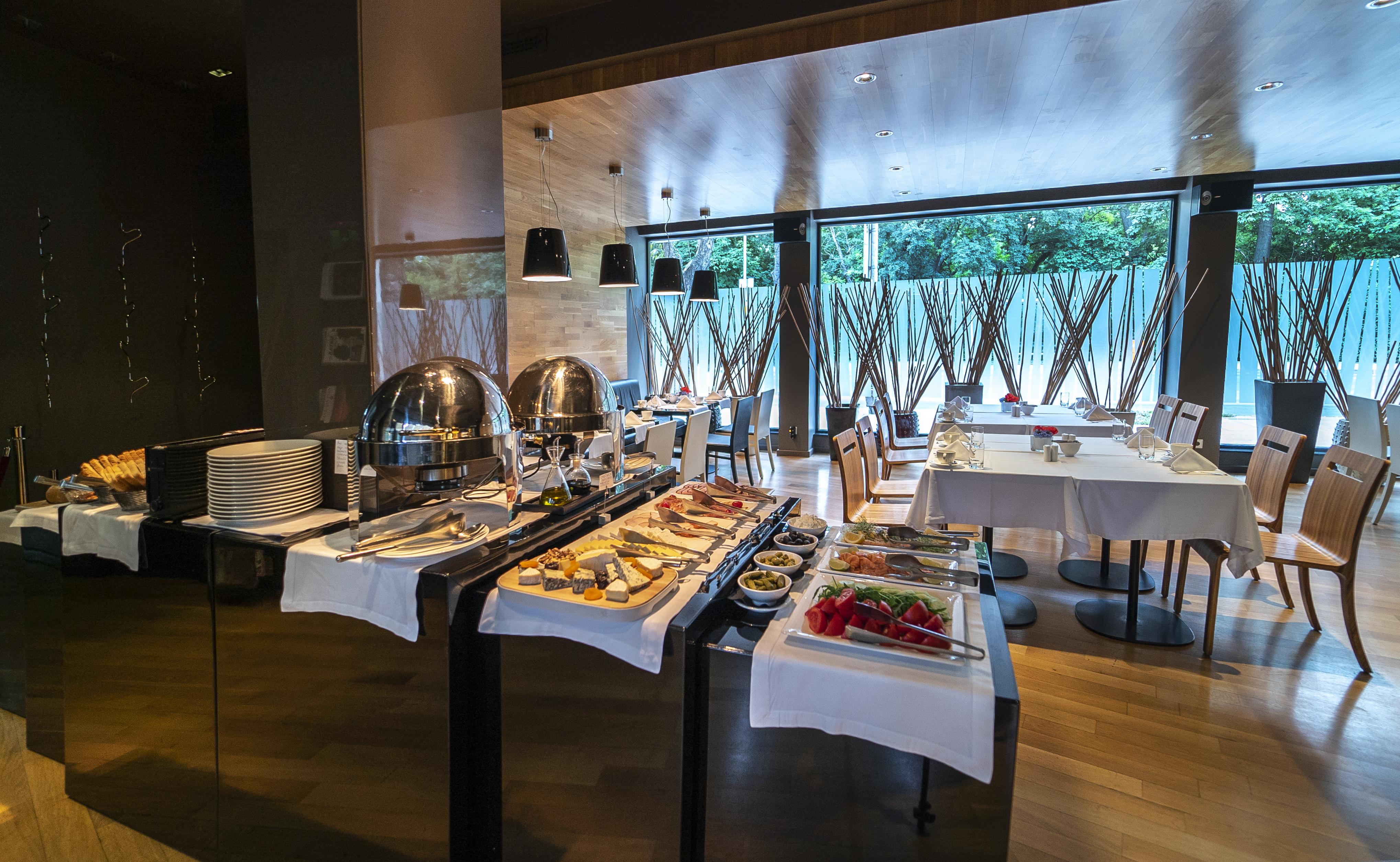 Modus Hotel Varna Bagian luar foto