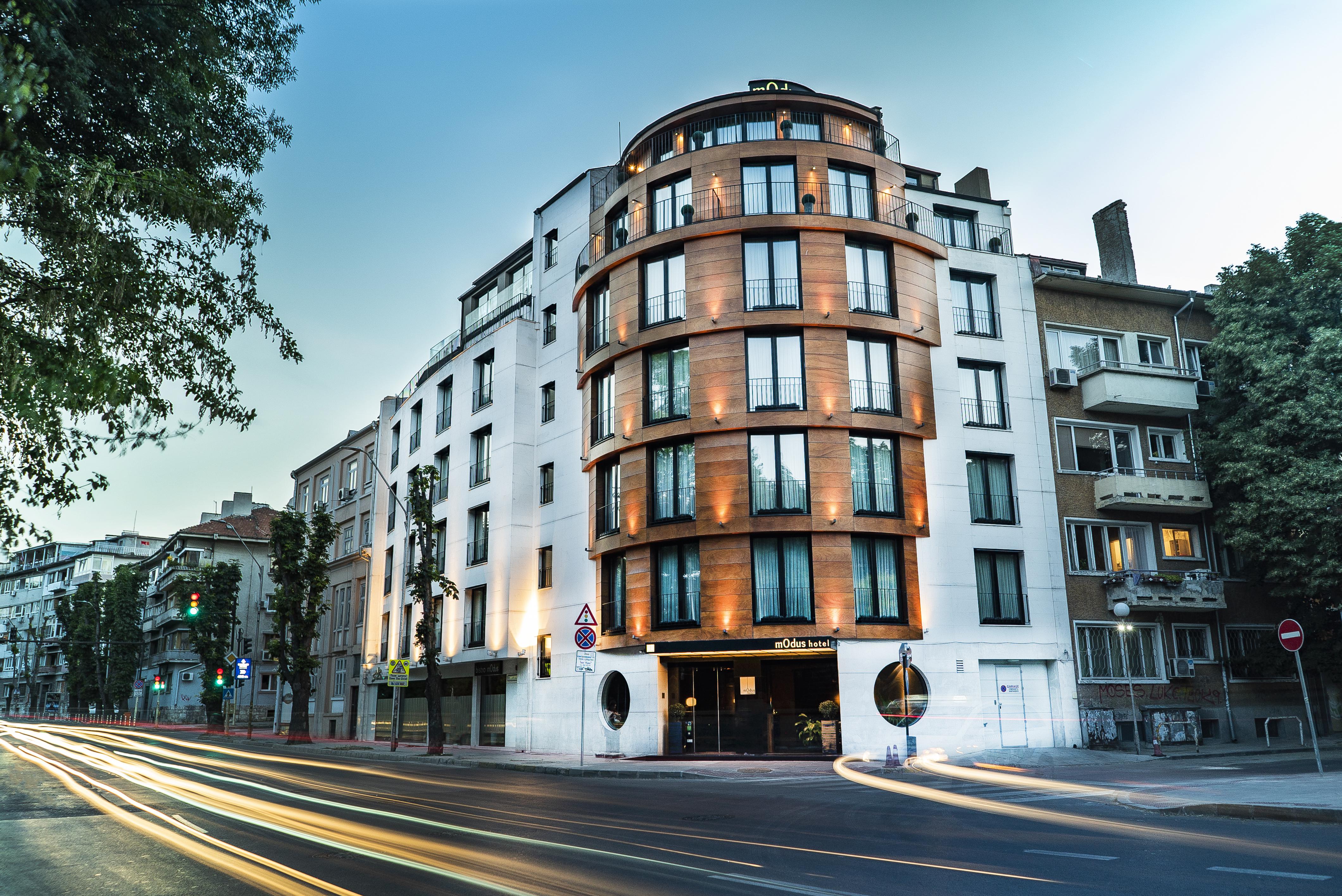 Modus Hotel Varna Bagian luar foto