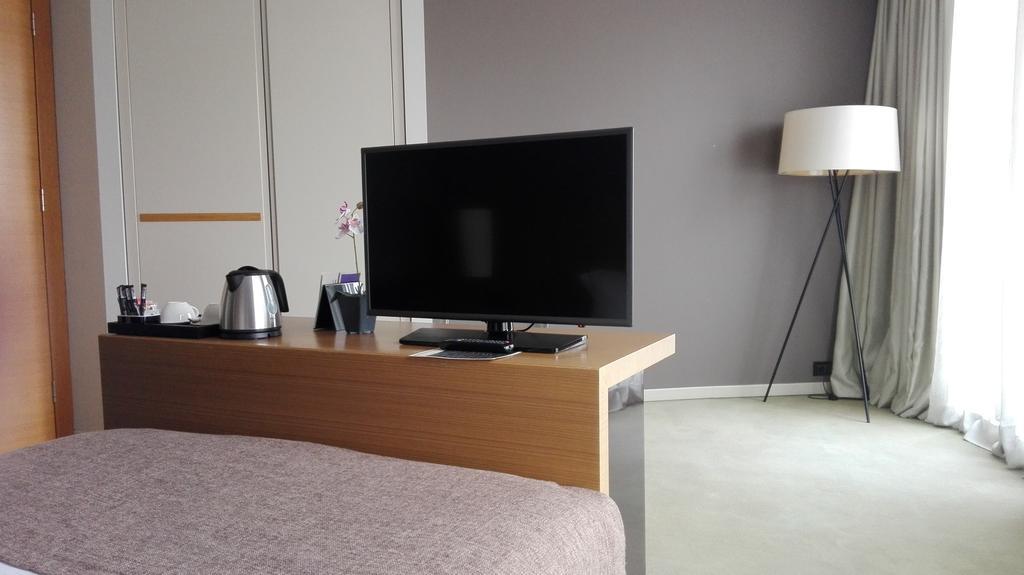 Modus Hotel Varna Bagian luar foto
