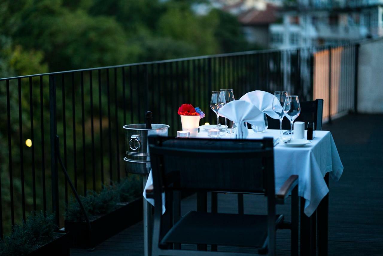 Modus Hotel Varna Bagian luar foto